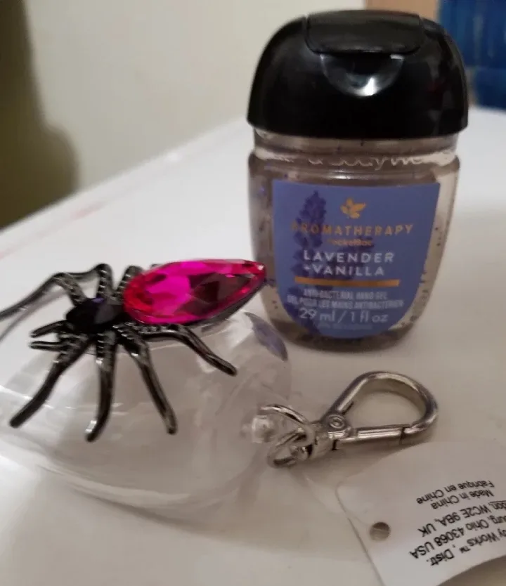 Halloween spider Holder + sanitizer 🥕 image indicator(2)