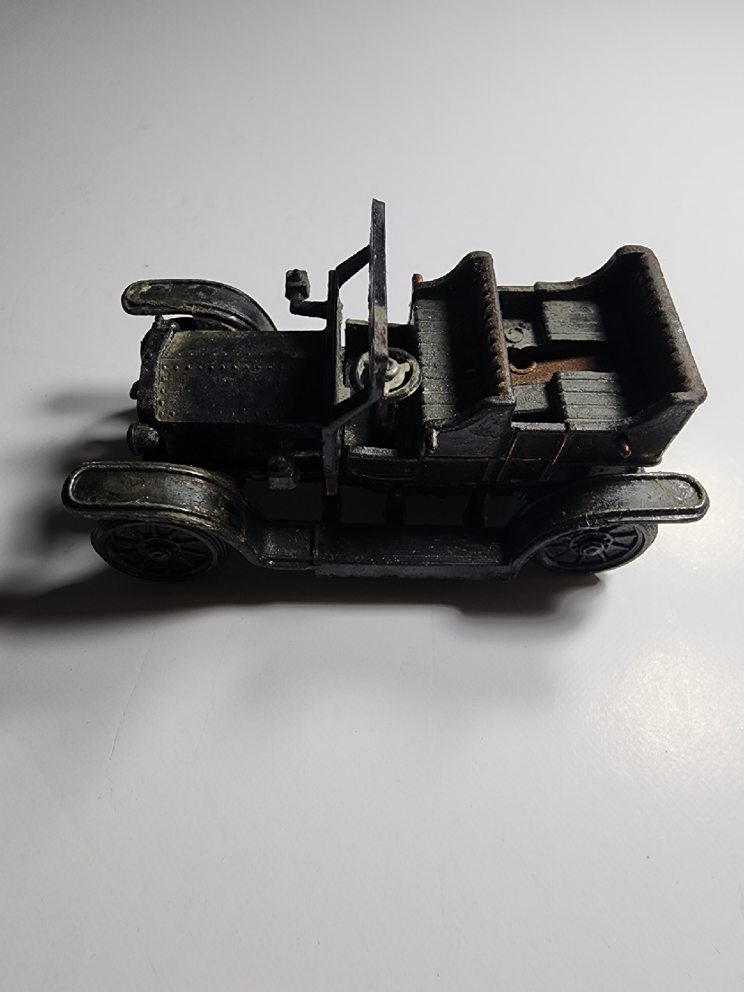 Vintage Antique Car Model - photo 3