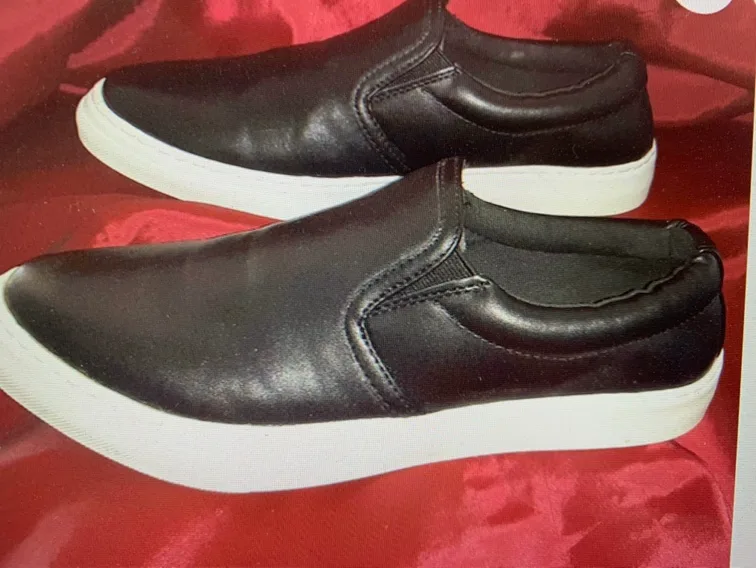 SODA Womans Sneakers Size 8  pick at Brownsline area thumbnail