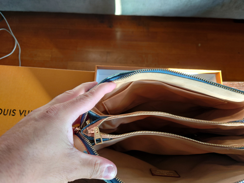 Louis Vuitton Denim Pouch with Chain Strap - photo 5