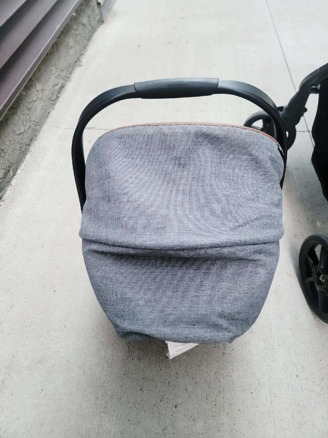 Safety 1st OnBoard 35 Infant Car Seat & Stroller Combo image indicator(5)