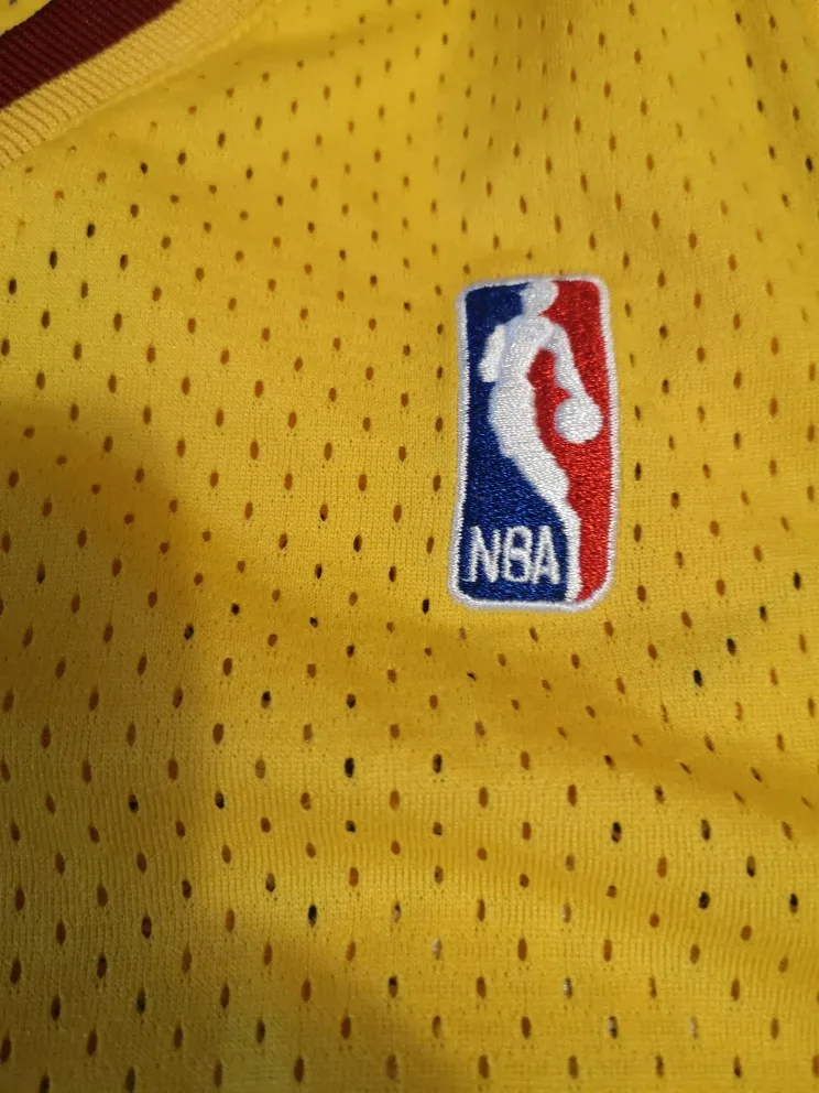 Reebok Lakers Bryant #8 Jersey, Size 50 image indicator(4)