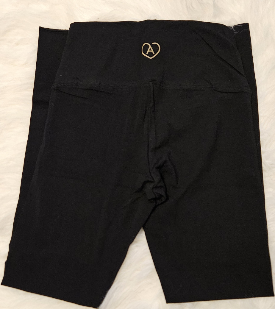 Brand New Aritzia Black Leggings