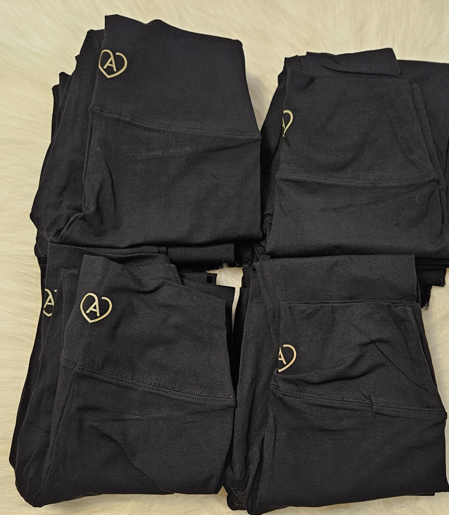 Brand New Aritzia Black Leggings - photo 4