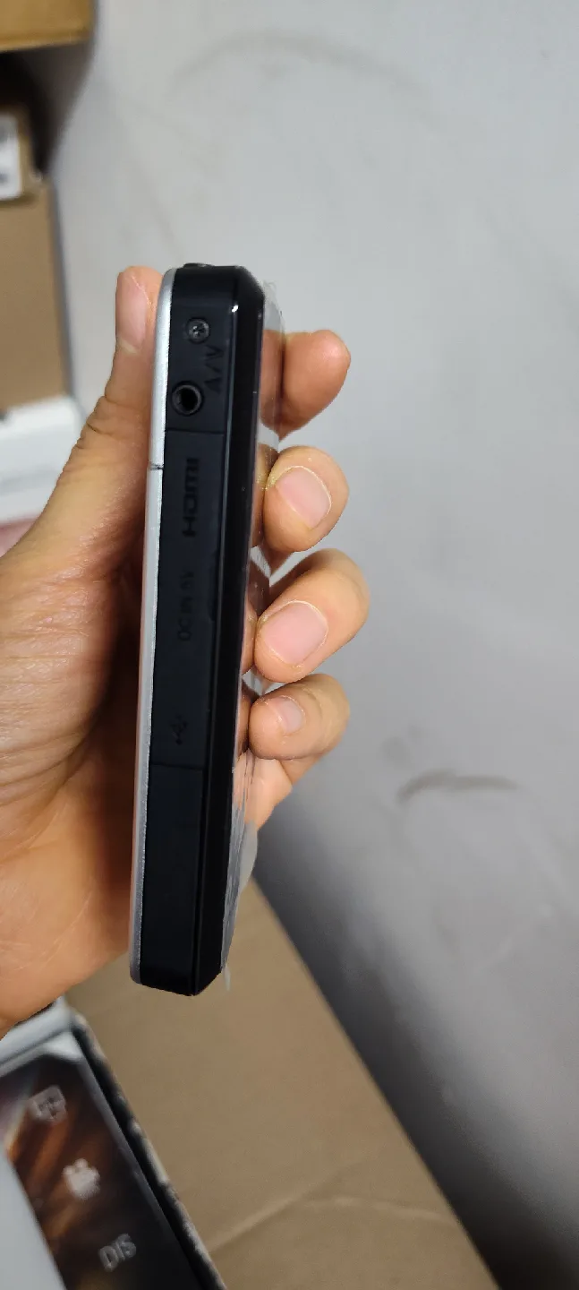 [defective] Kodak Playtouch Digital Camera with Box image indicator(3)