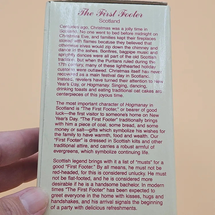 The International Santa Claus Collection Scotland First Footer image indicator(8)