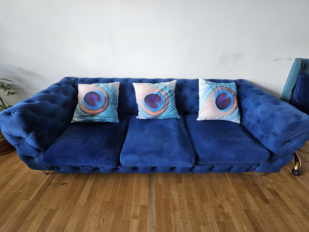 Blue Velvet Chesterfield Style Sofa &2 Bar Stool