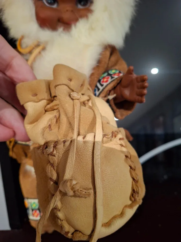 Beautiful vintage doll. image indicator(4)