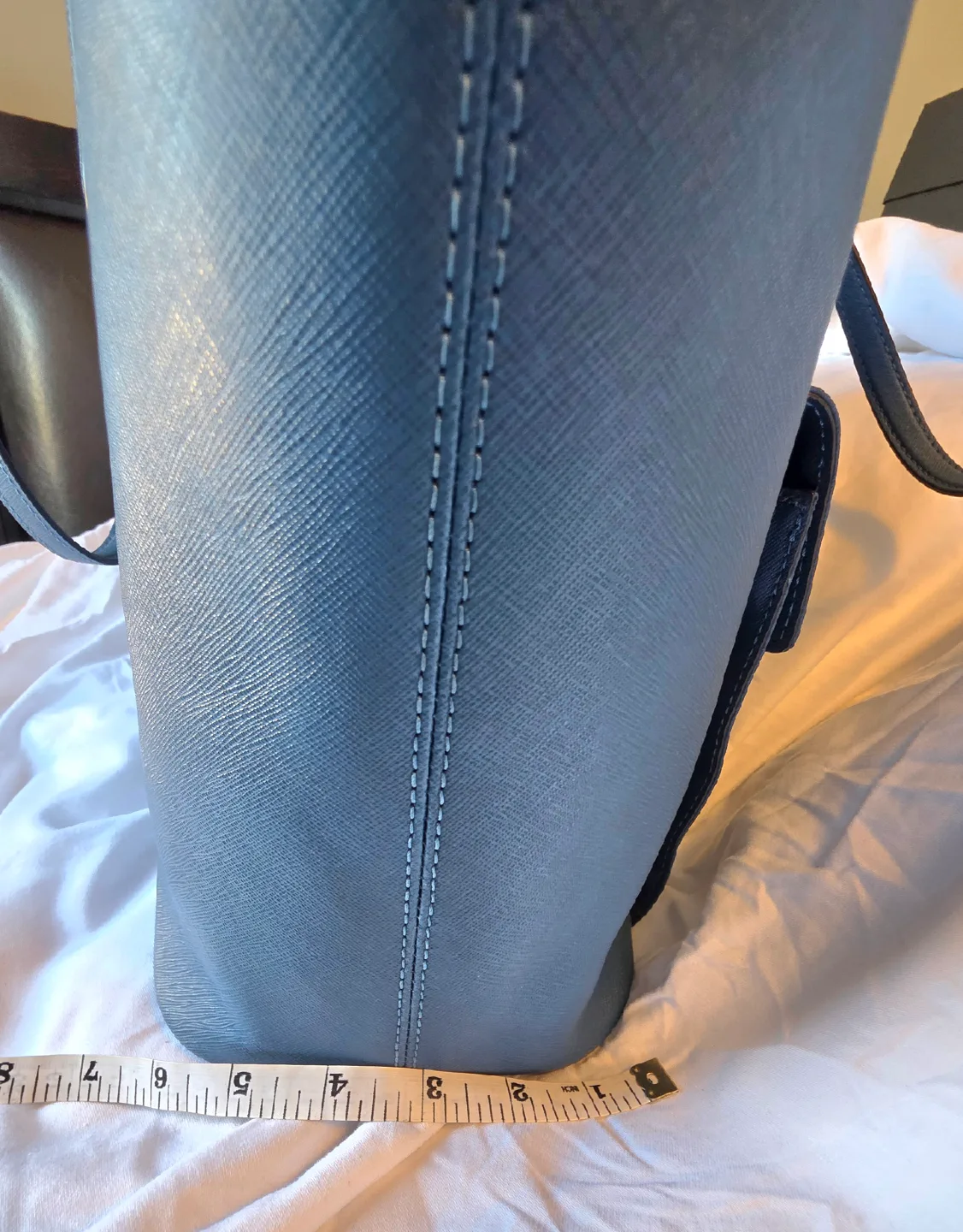 Michael Kors Blue Tote Bag image indicator(4)