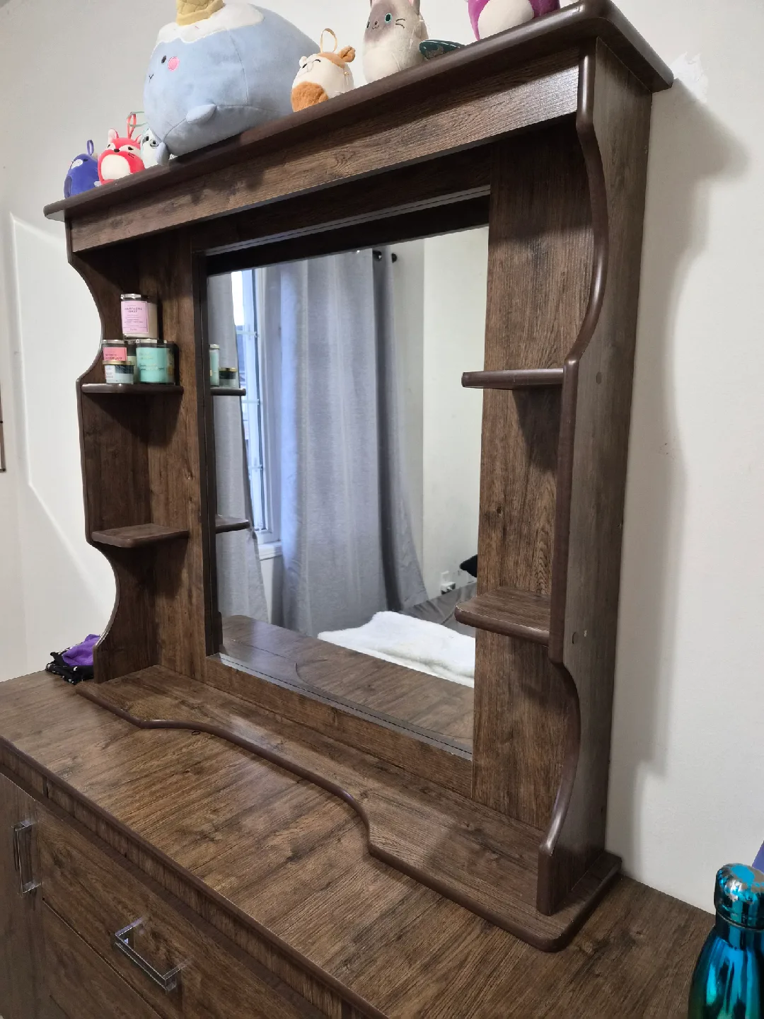 Dresser/ Furniture image indicator(2)