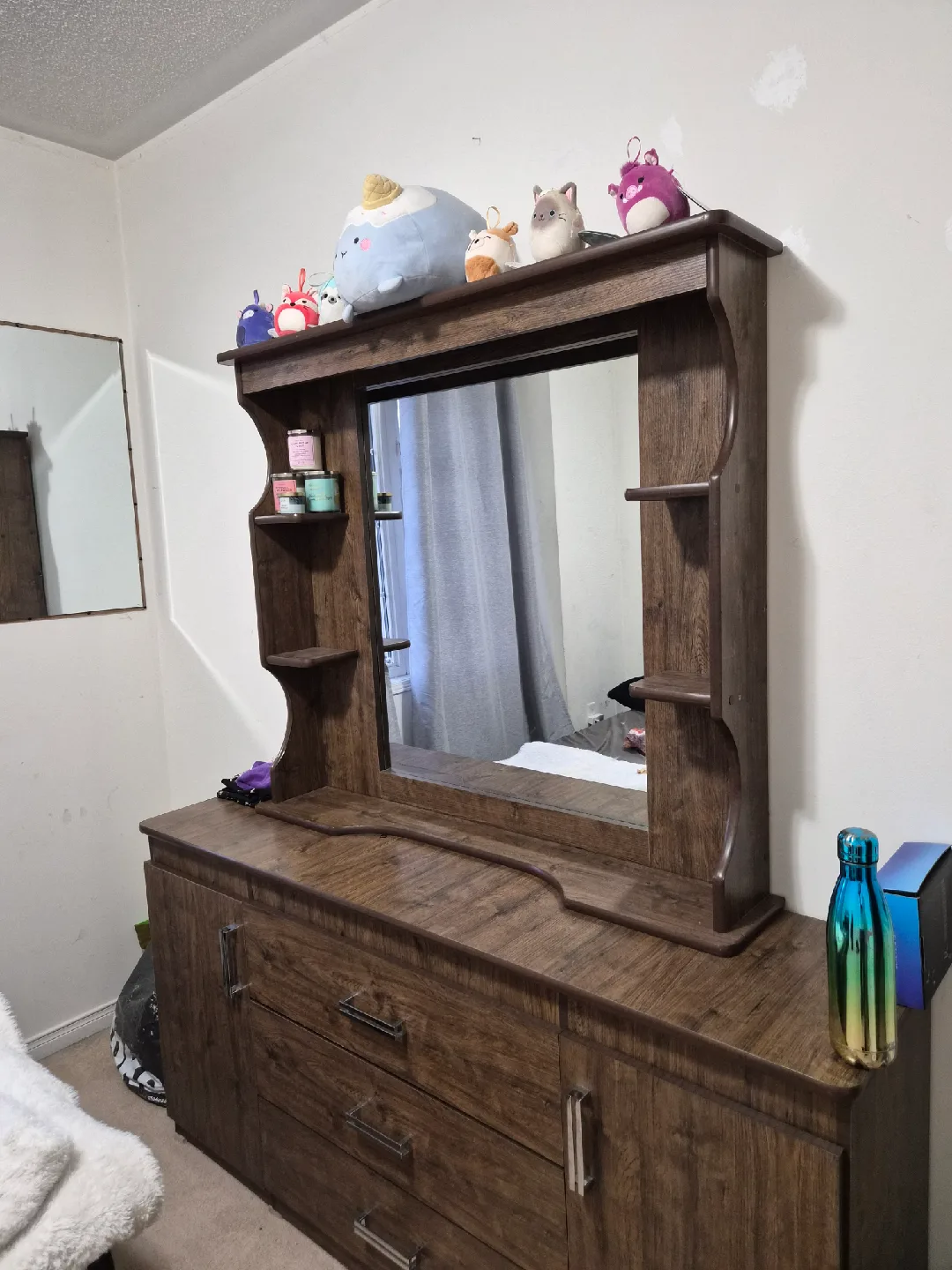 Dresser/ Furniture image indicator(3)