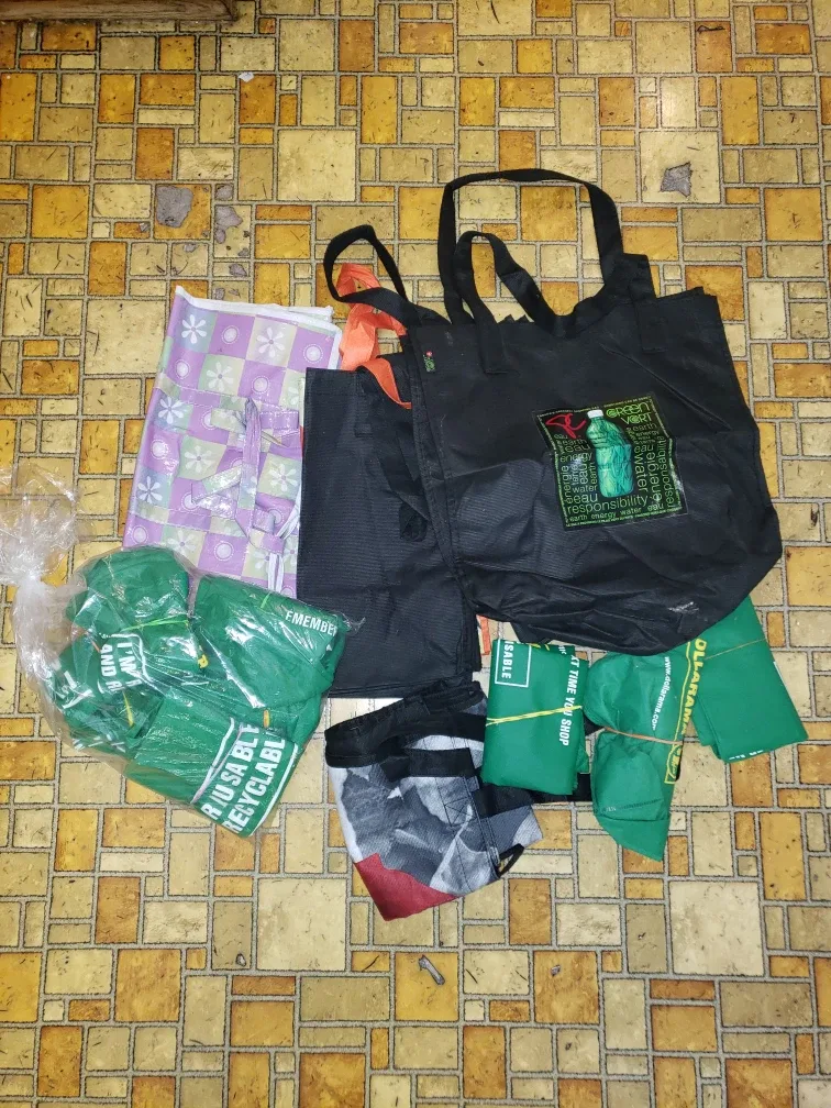 Assorted Reusable Shopping Bags thumbnail