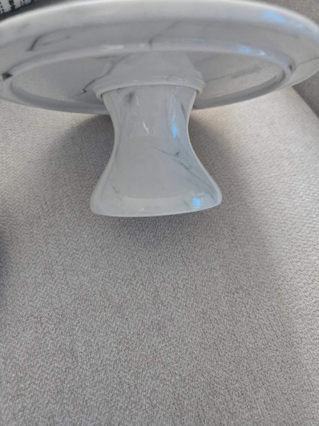 Kitchen Stuff Plus Marble Oval Platter - Small AND cake stand image indicator(3)