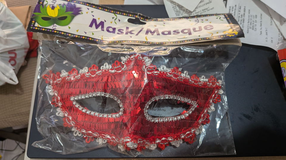 Red Sequined Mask/Masque
