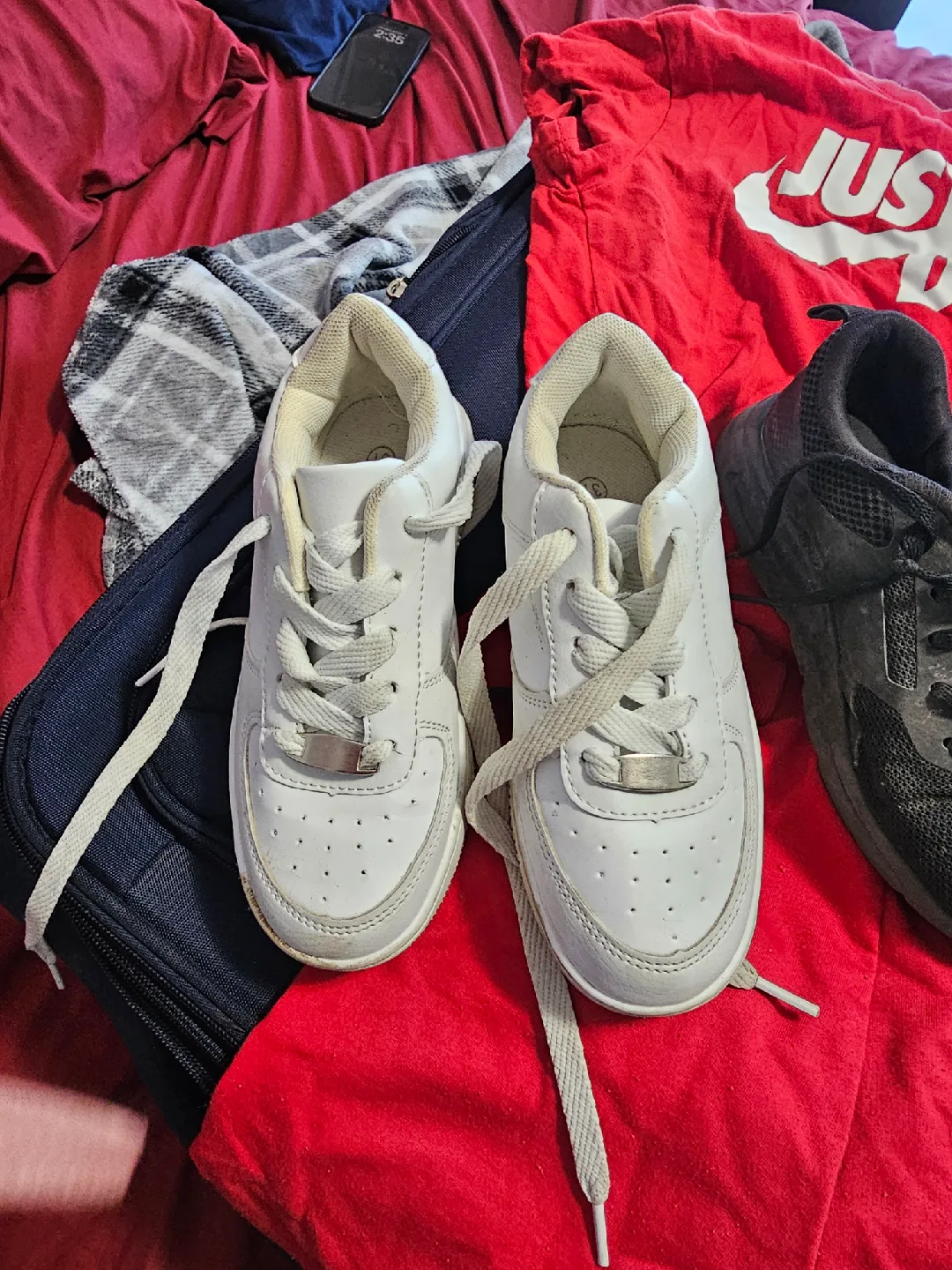 A bag of mix nax! clothes and shoes and slippers image indicator(3)