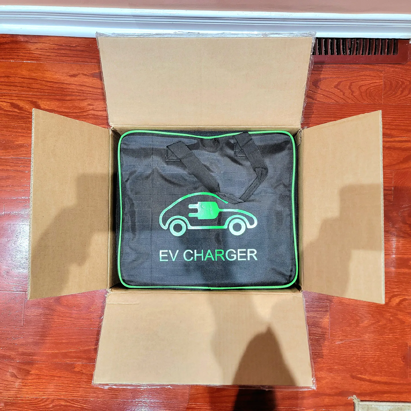 TopWeb Portable Level 1 & 2 EV Charger image indicator(2)