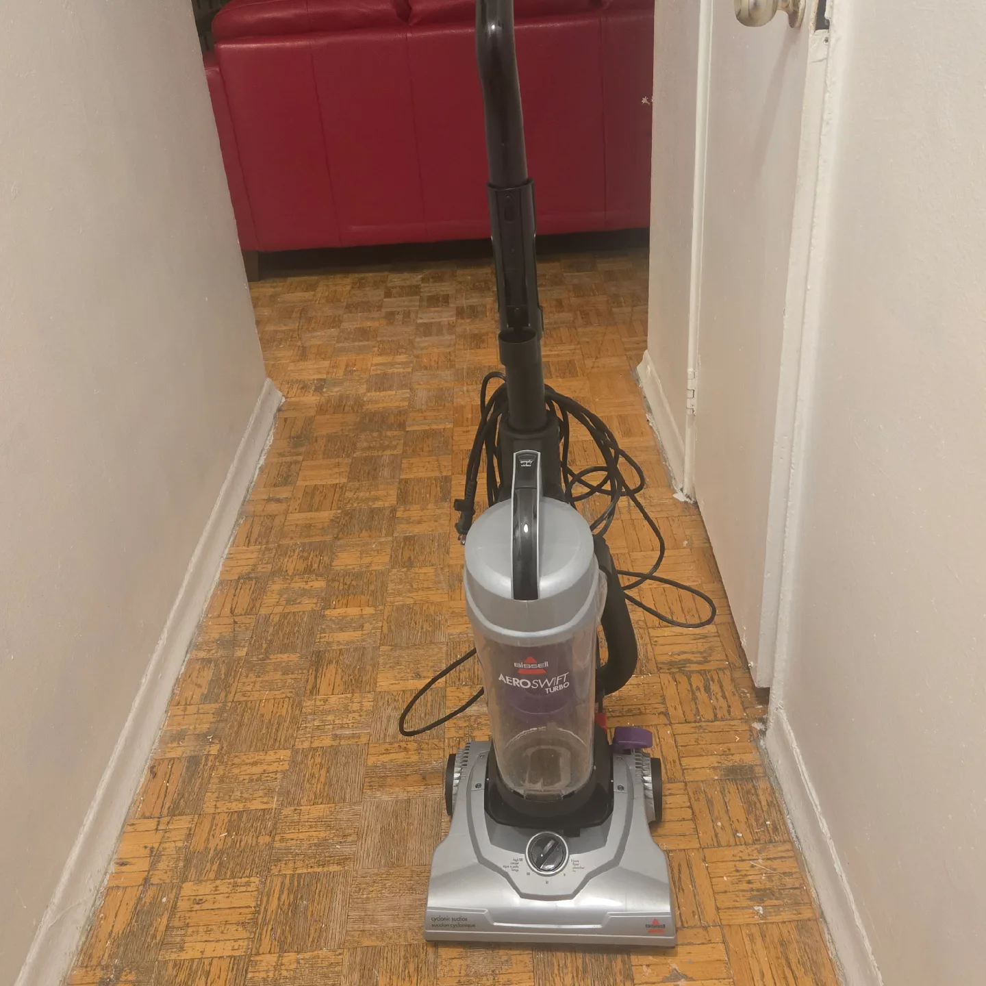 Bissell AeroSwift Turbo Vacuum thumbnail