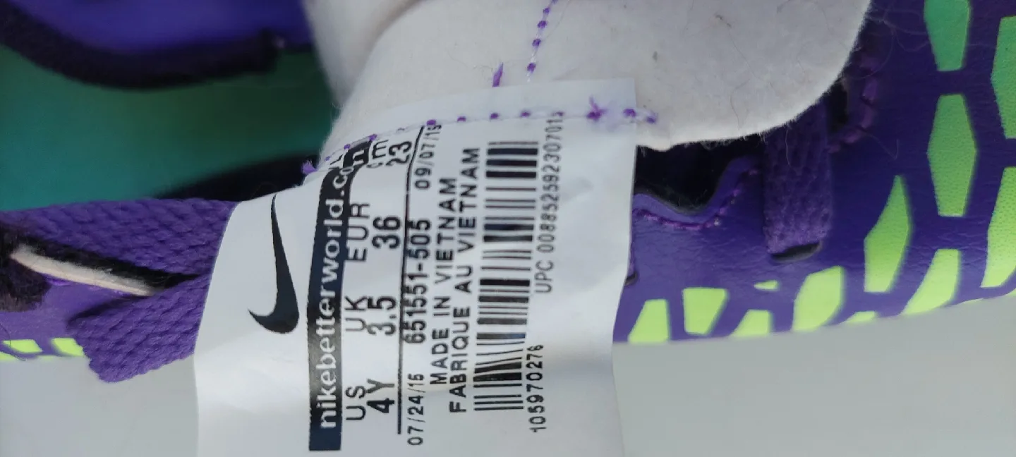 Nike Magista Soccer Shoes - Youth Size 4Y image indicator(3)