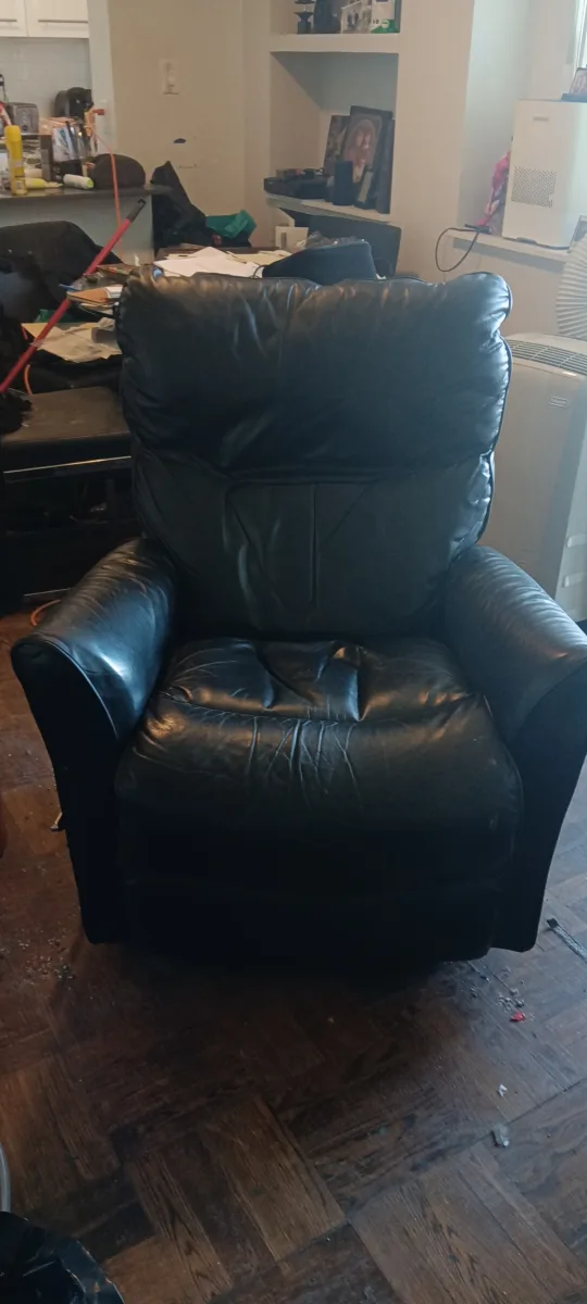 Black Leather Recliner Chair thumbnail