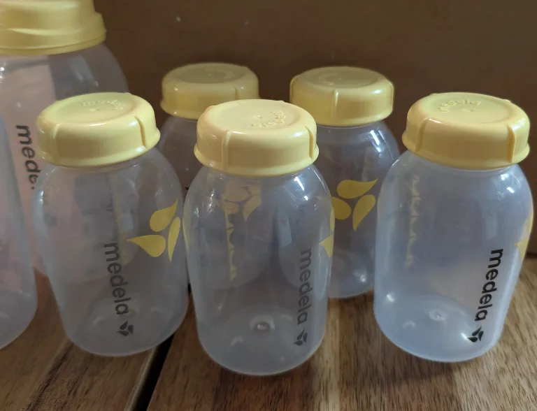 Medela Baby Bottles - Set of 8 image indicator(2)
