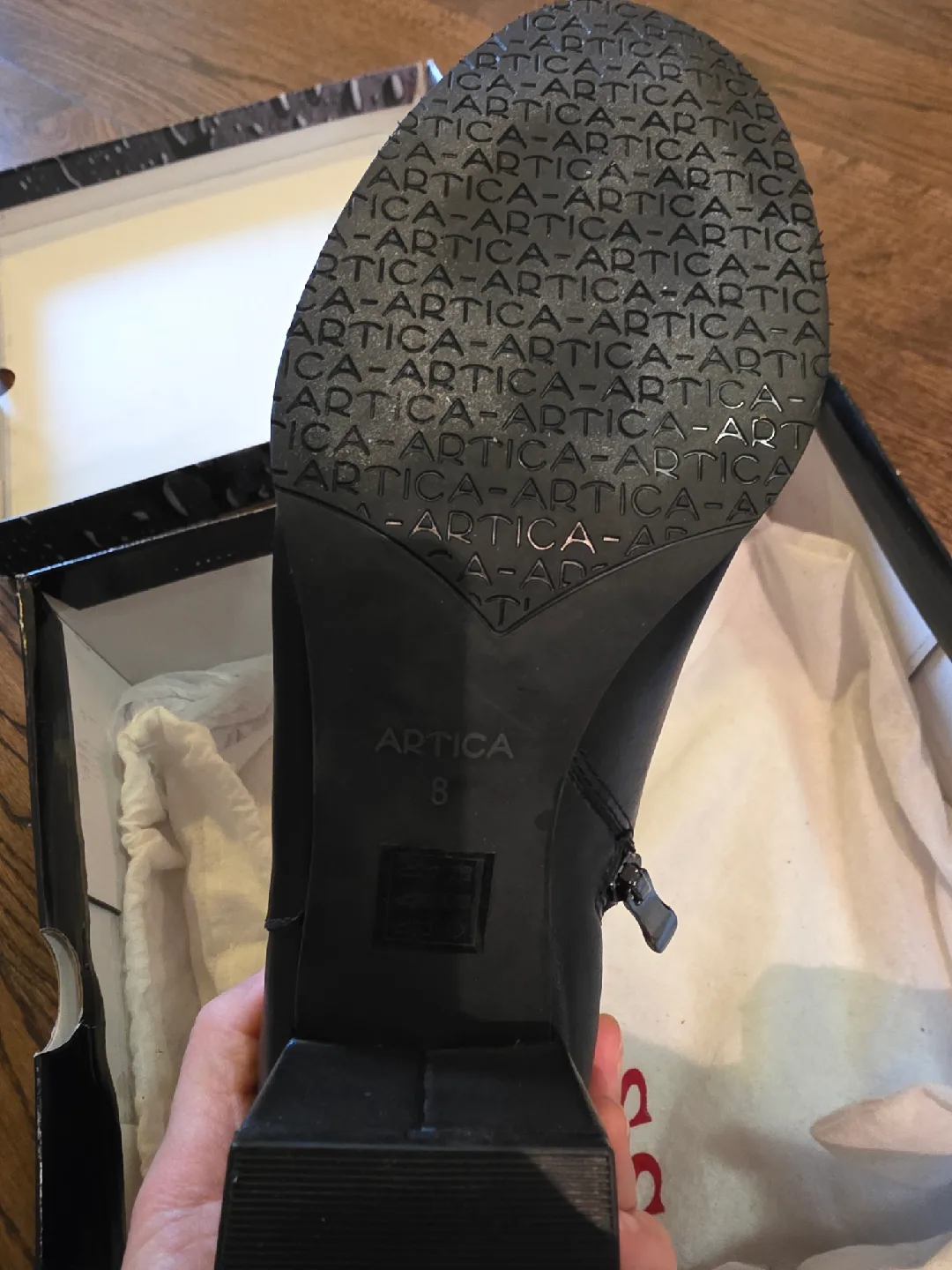 Artica Black Leather Ankle Boots - Size 8 image indicator(3)