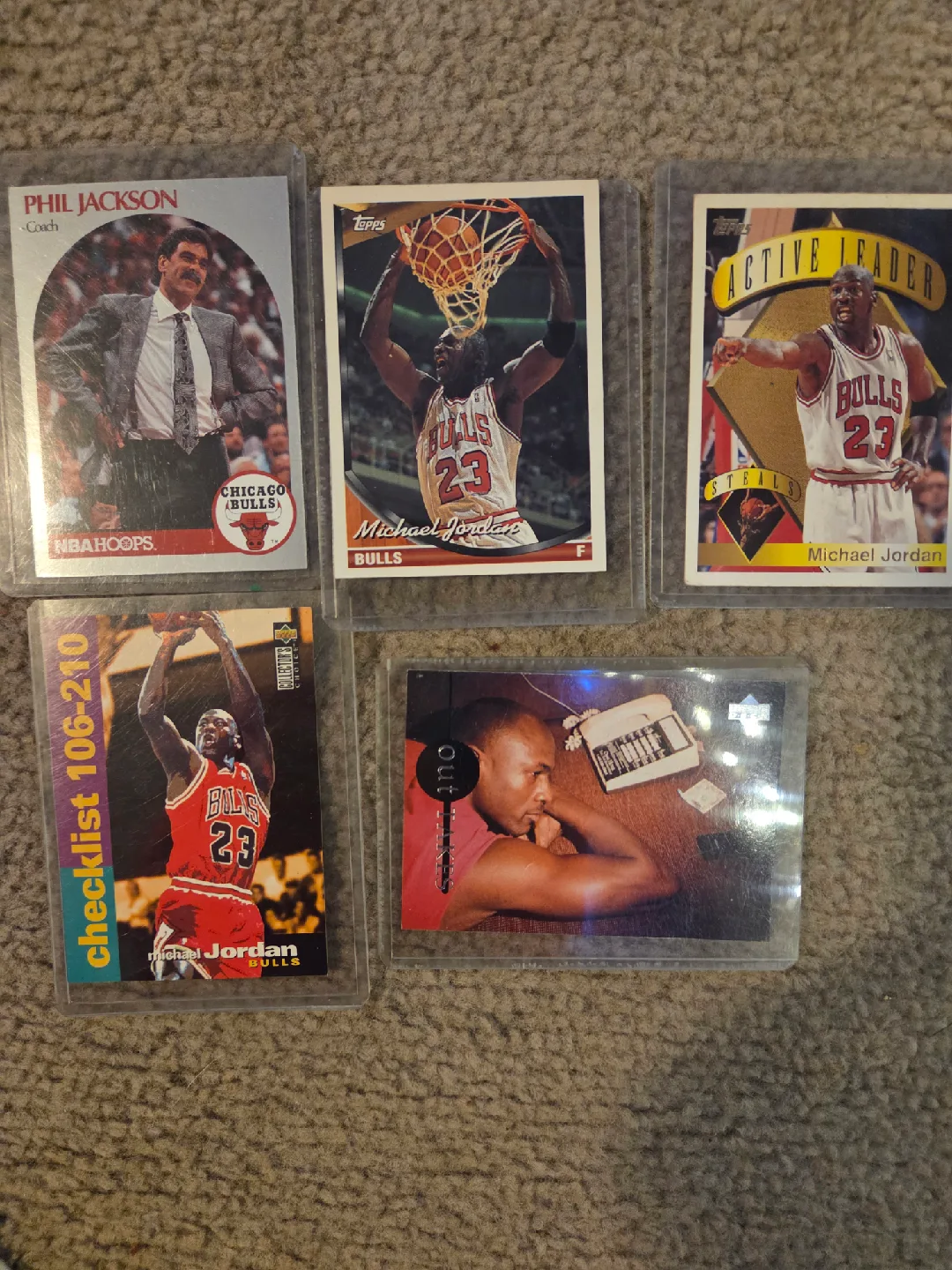Michael Jordan & Phil Jackson Basketball Cards thumbnail