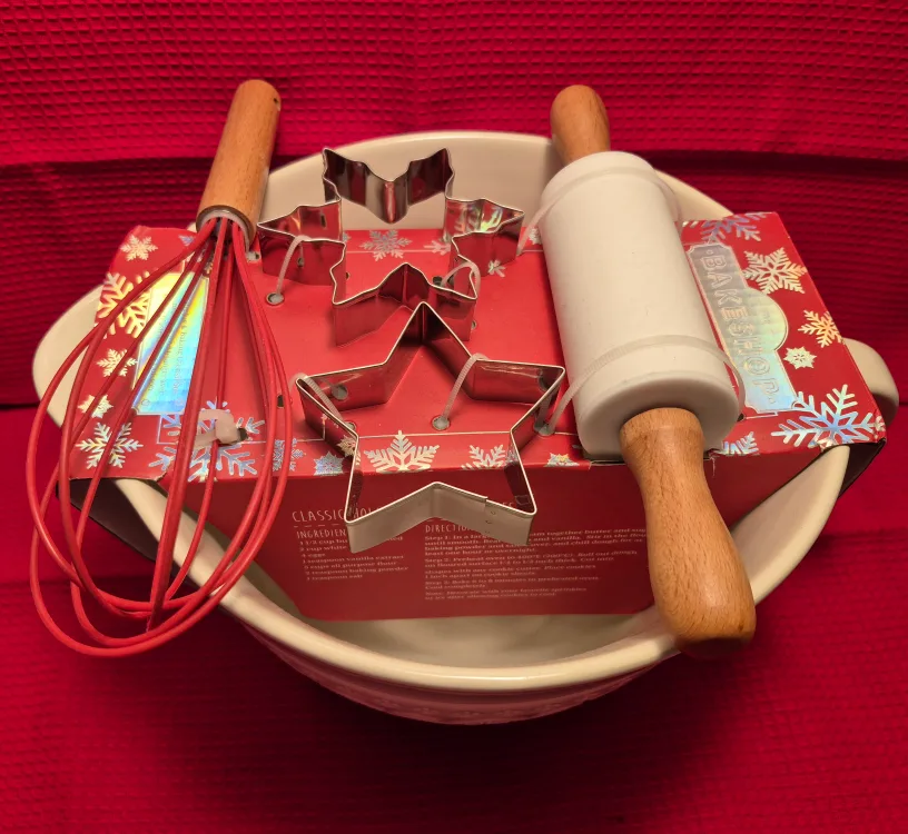 Bake & Decorate Classic Holiday Sugar Cookies Set image indicator(2)