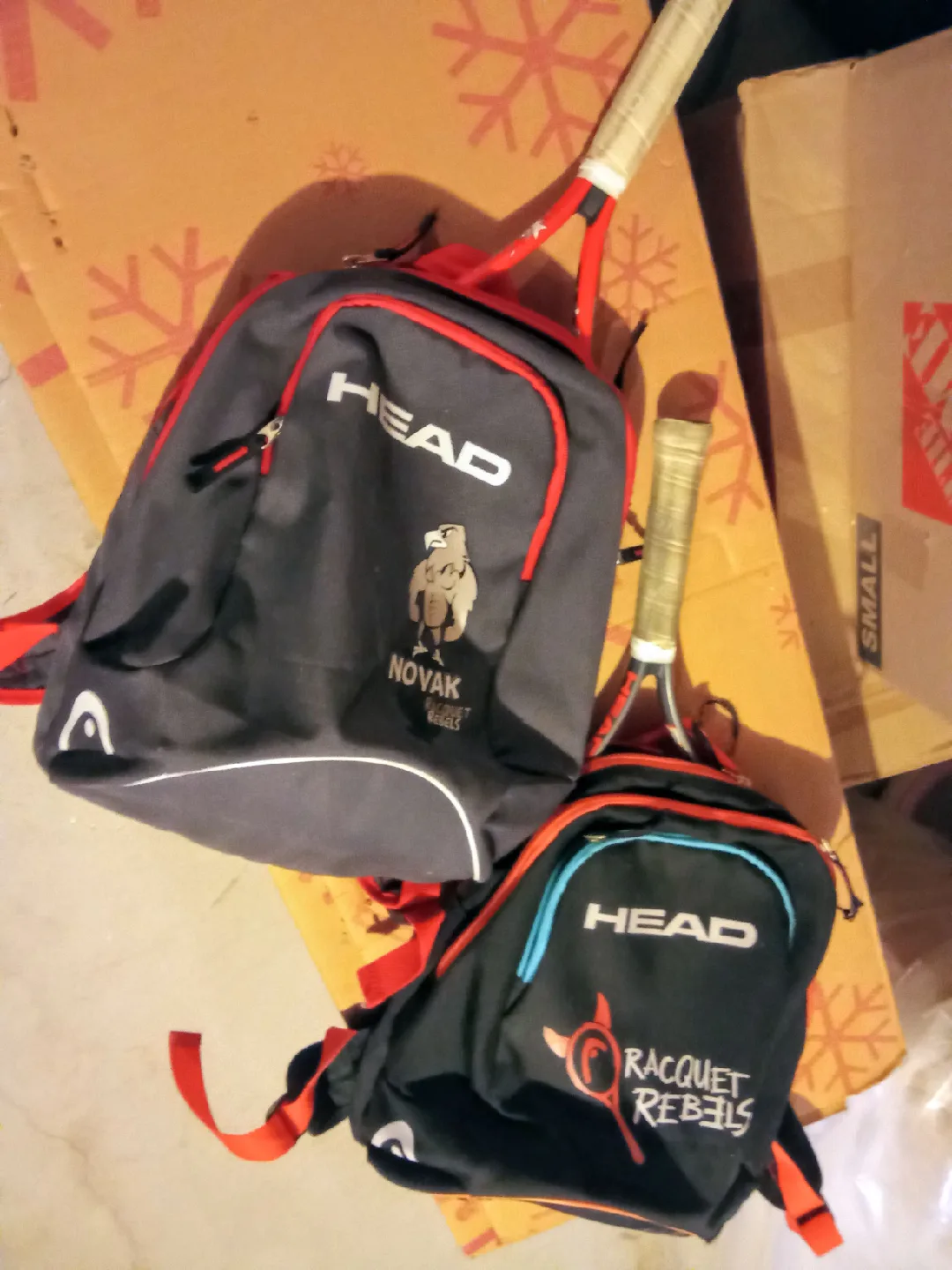 JUNIOR Tennis Rackets 25" and 30 Beginner balls & FREE Bags image indicator(6)