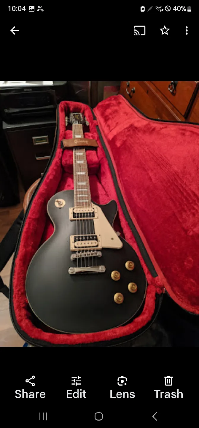 Epiphone Les Paul Classic Electric Guitar - Black image indicator(4)