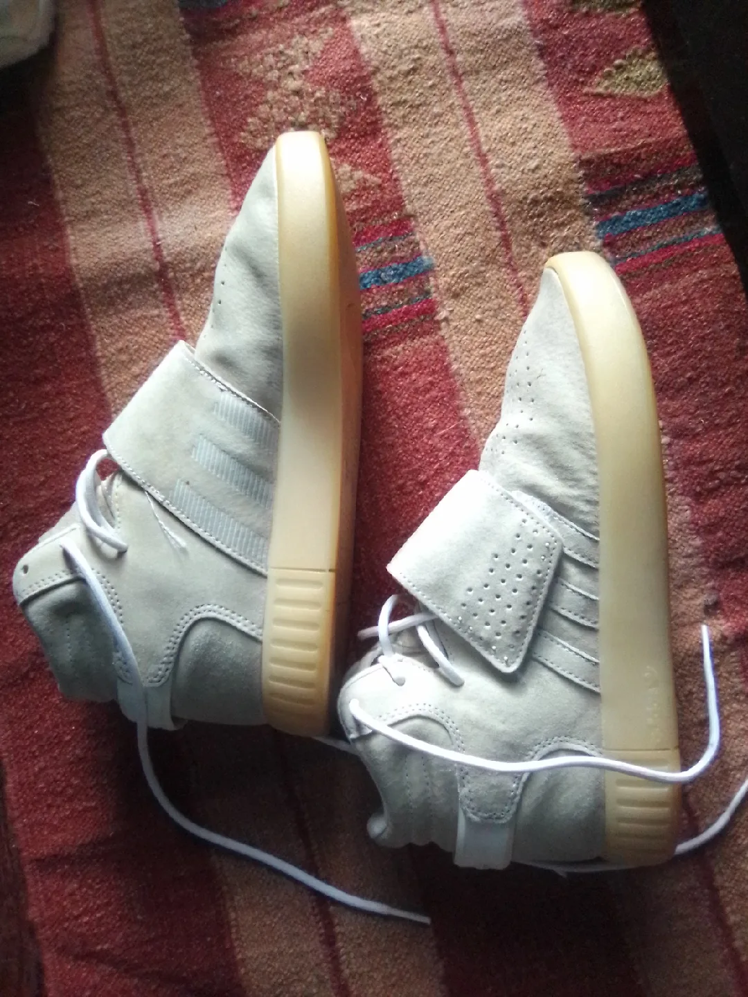 Men's sz 7.5 Suede Adidas Tubular Invaders image indicator(2)