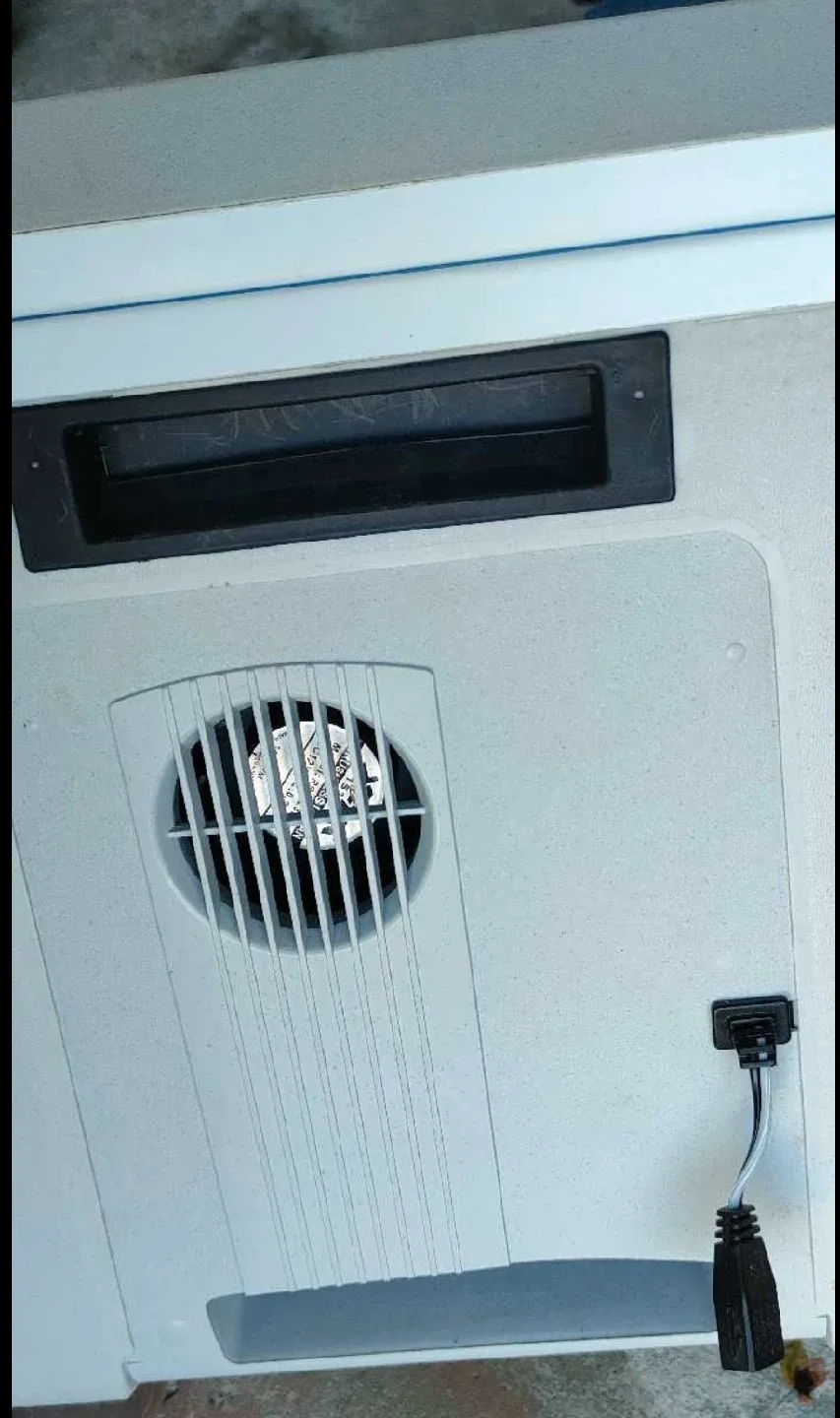 Koolatron Cooler and heater reversible image indicator(2)