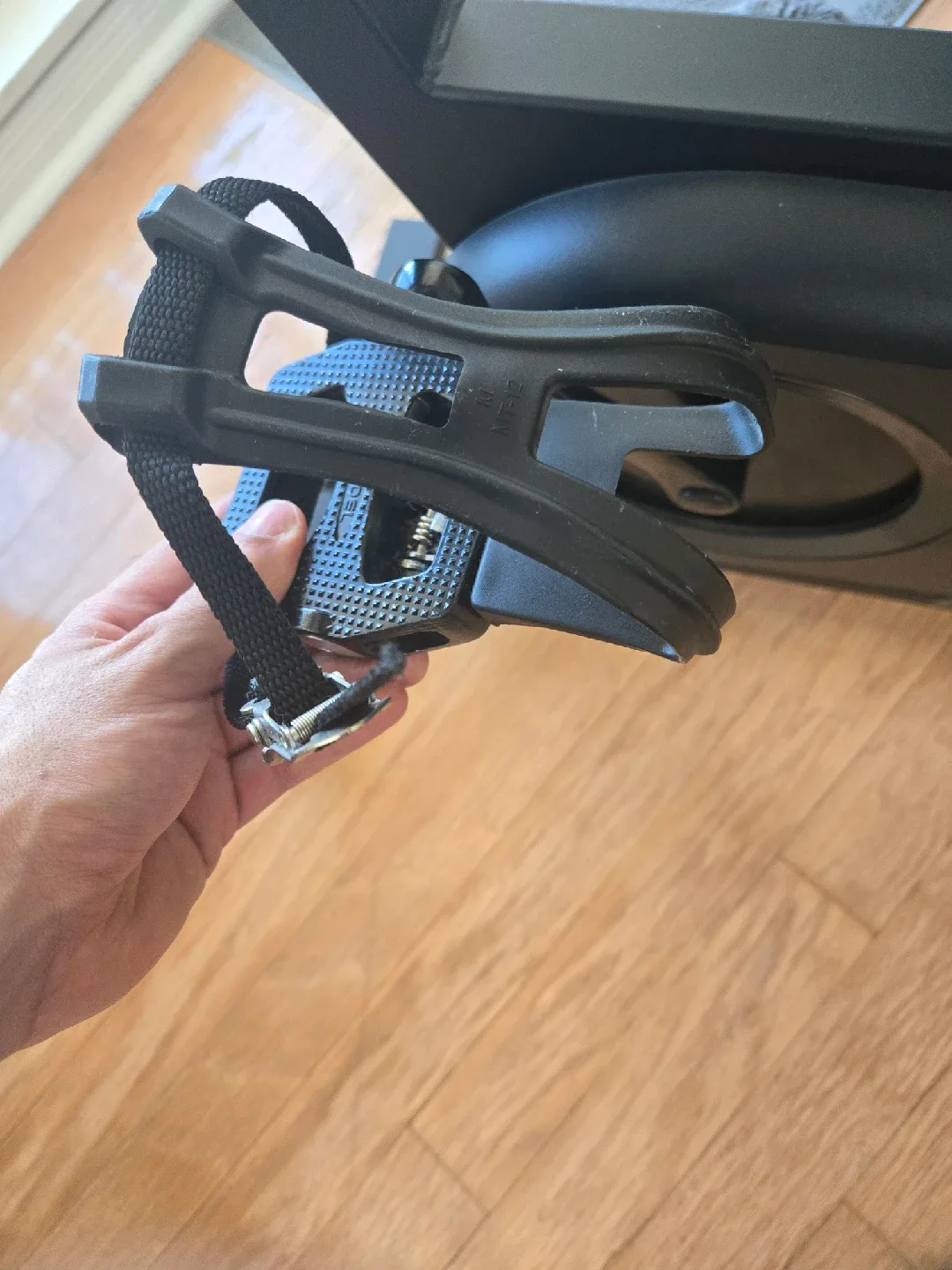 Spin L3 Indoor Cycling Bike image indicator(3)