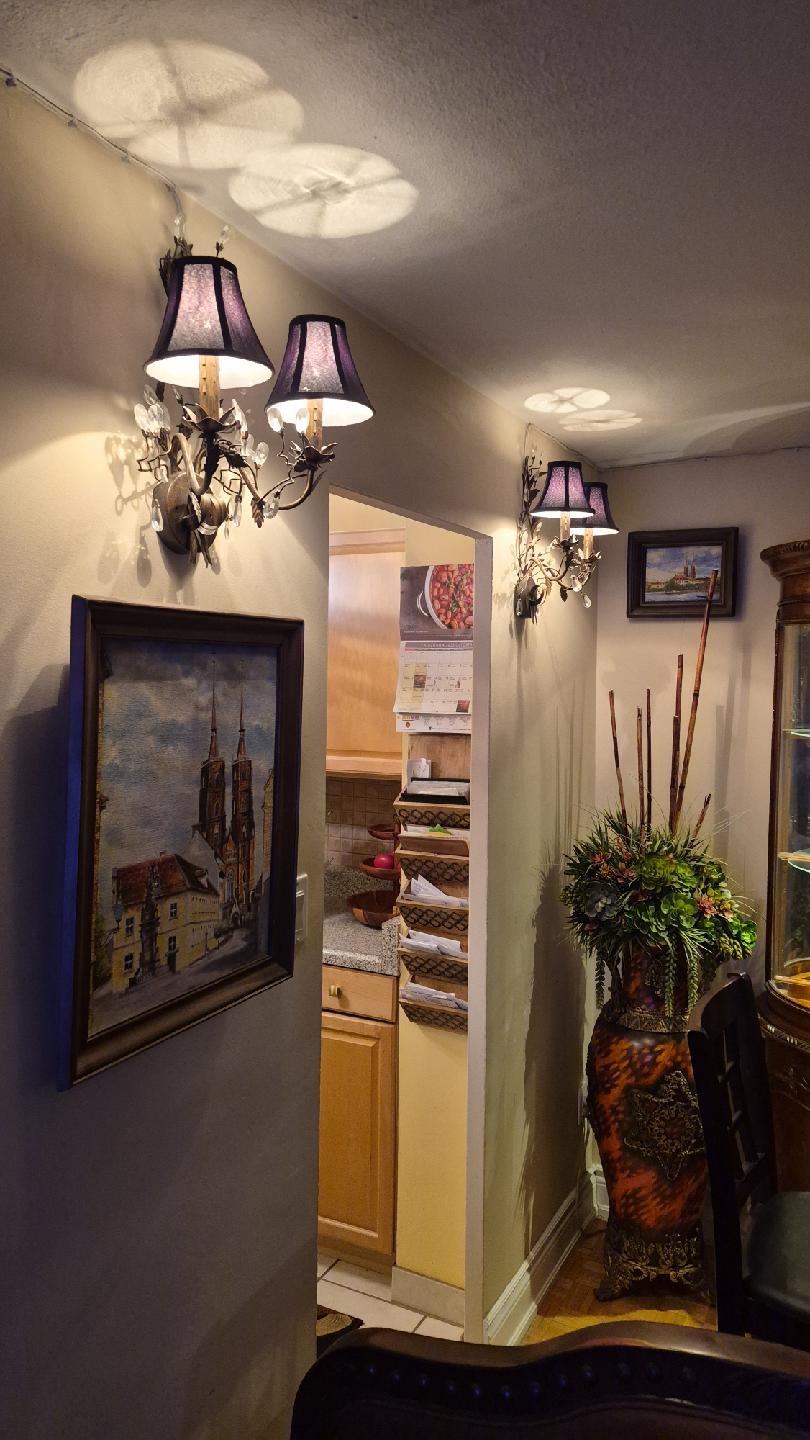 4 Wall Sconces Lighting Fixture - photo 2