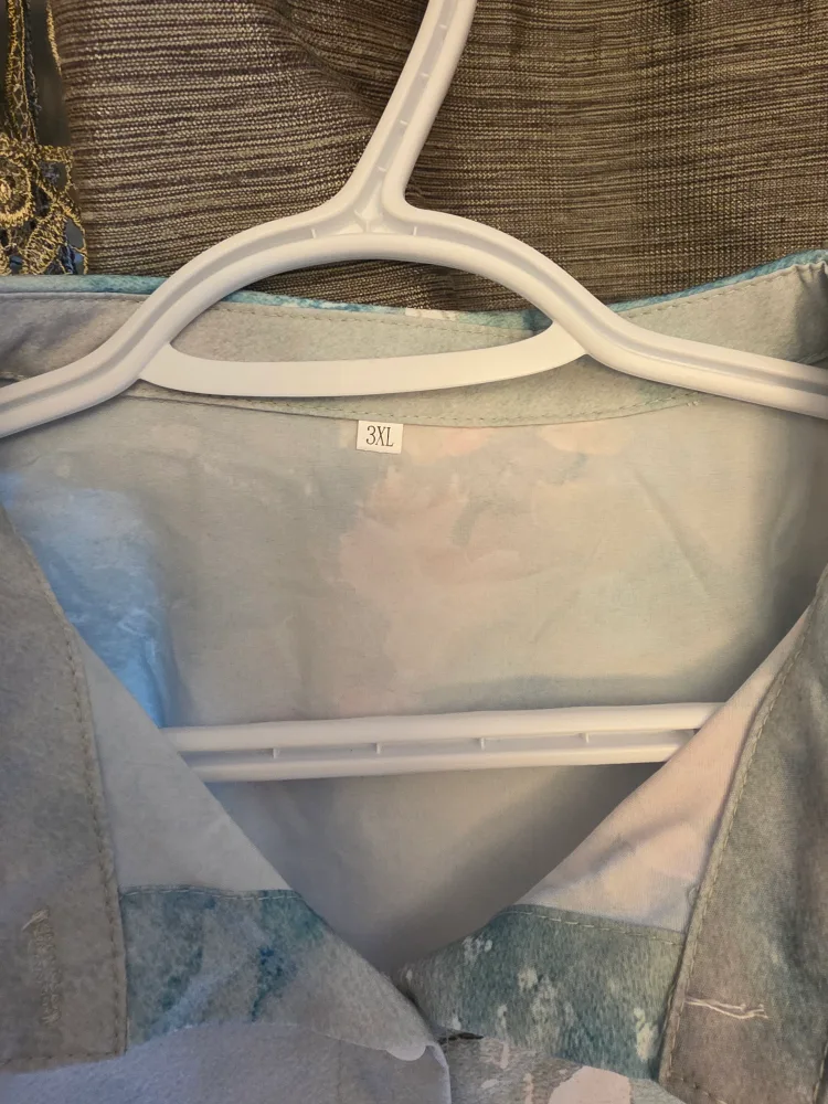 Floral Button-Up Shirt - Size 3XL image indicator(2)