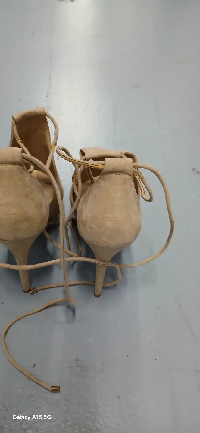 Aldo Heels - Size 6.5 image indicator(4)