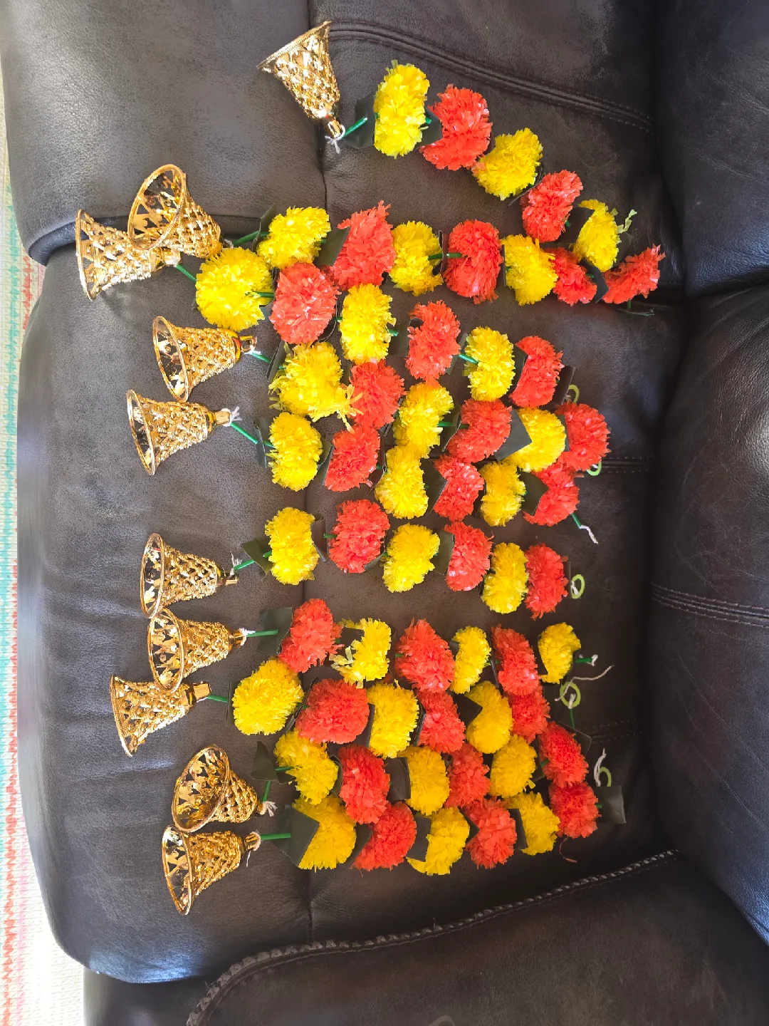 Indian Wedding Garland Decoration thumbnail