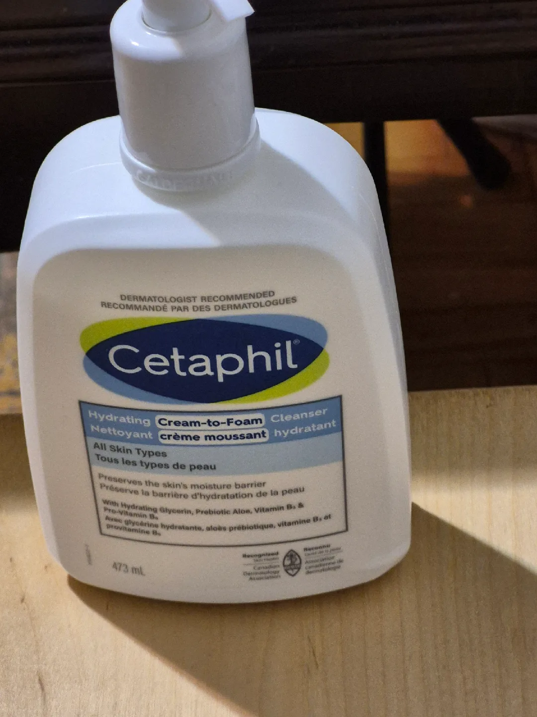 BNIB)Cetaphil Hydrating Cream-to-Foam Cleanser 473 mL thumbnail