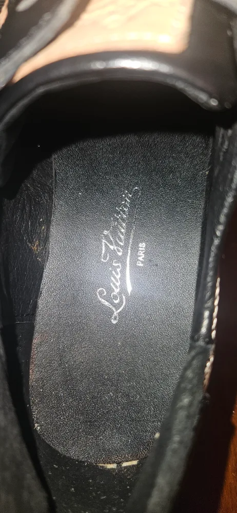 Louis Vuitton Men's Sneakers image indicator(5)