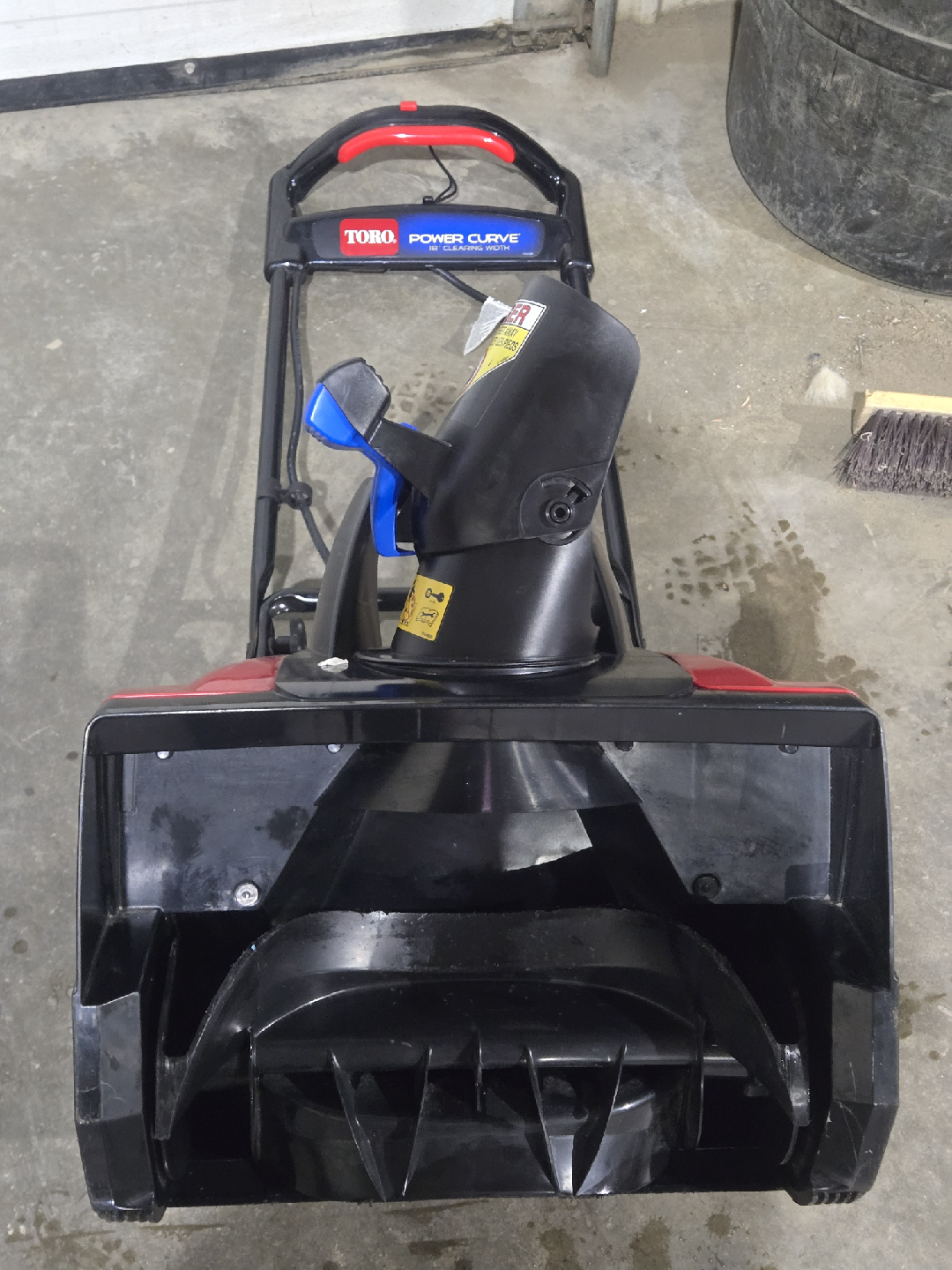 Toro Power Curve 18" Snow Blower - photo 2