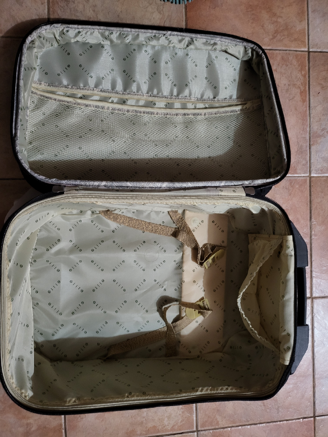 2 wheel black carry on size suitcase