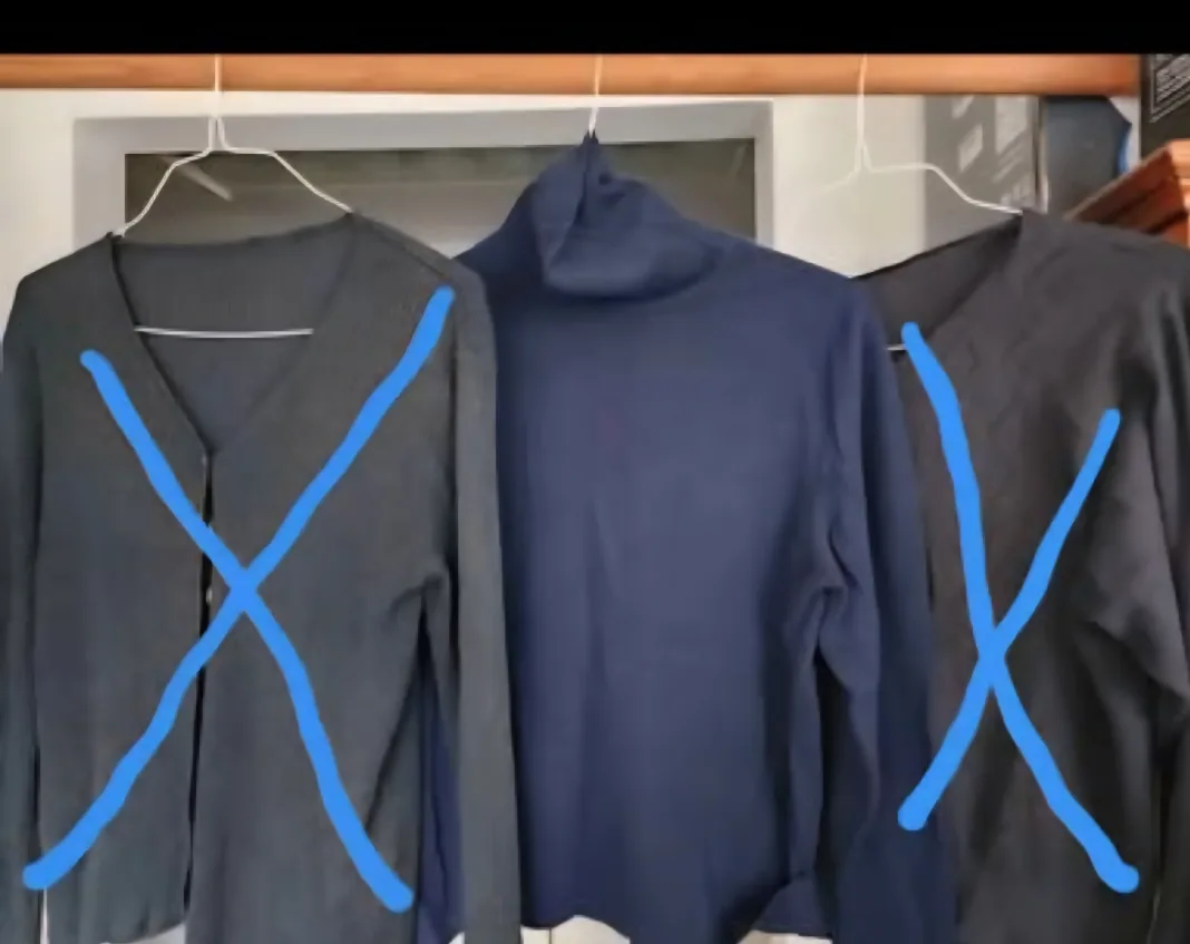 SWEATERS image indicator(4)