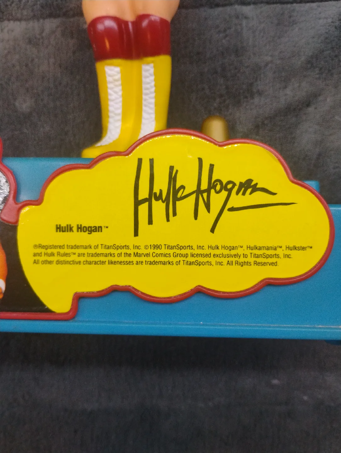 Vintage Hulk Hogan TitanSports toothbrush holder image indicator(3)