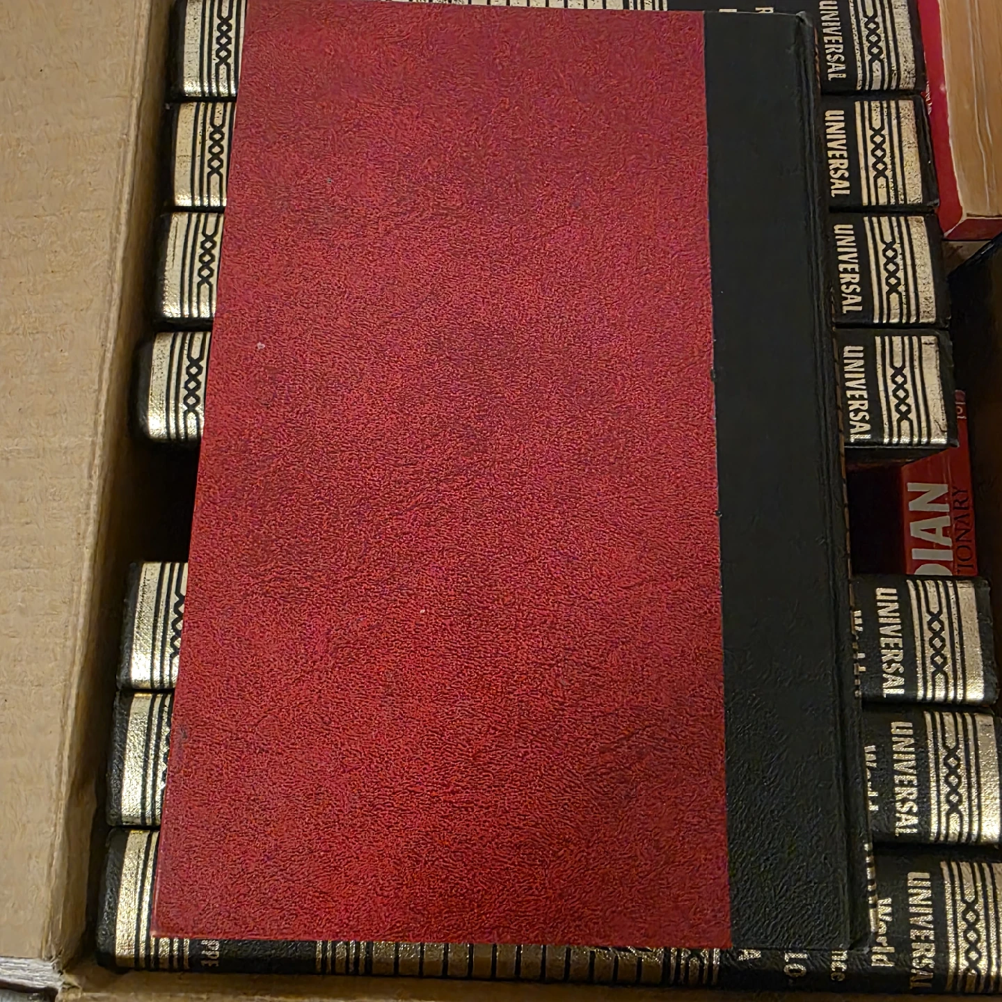 Universal World Reference Encyclopedia Set - photo 2