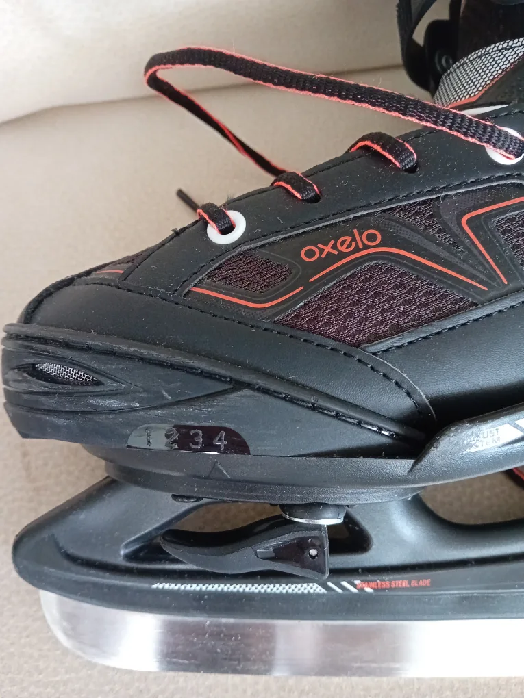 Kids' Ice Skates with 4 Adjustable Sizes image indicator(4)