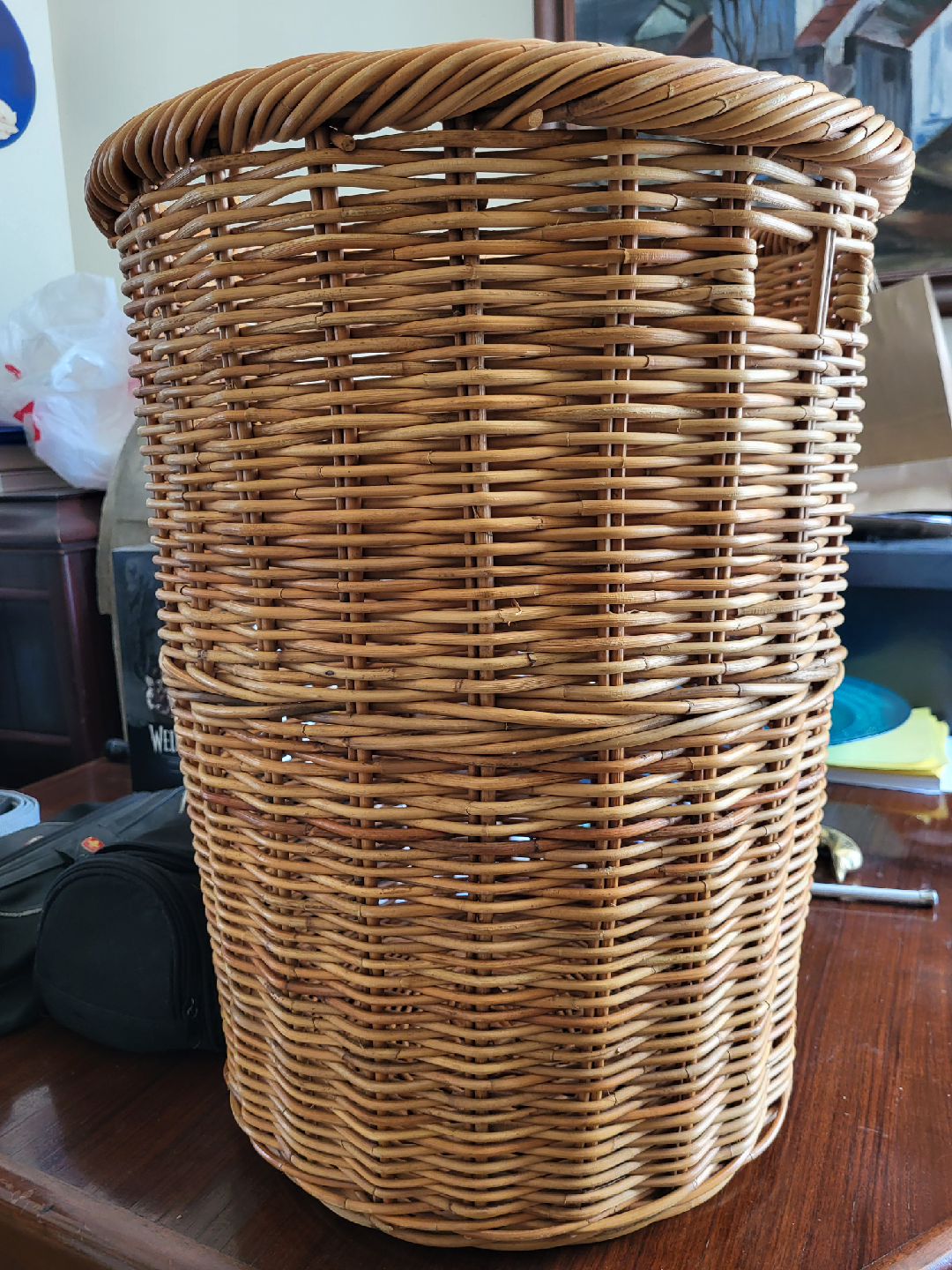 Wicker Laundry Basket - photo 3