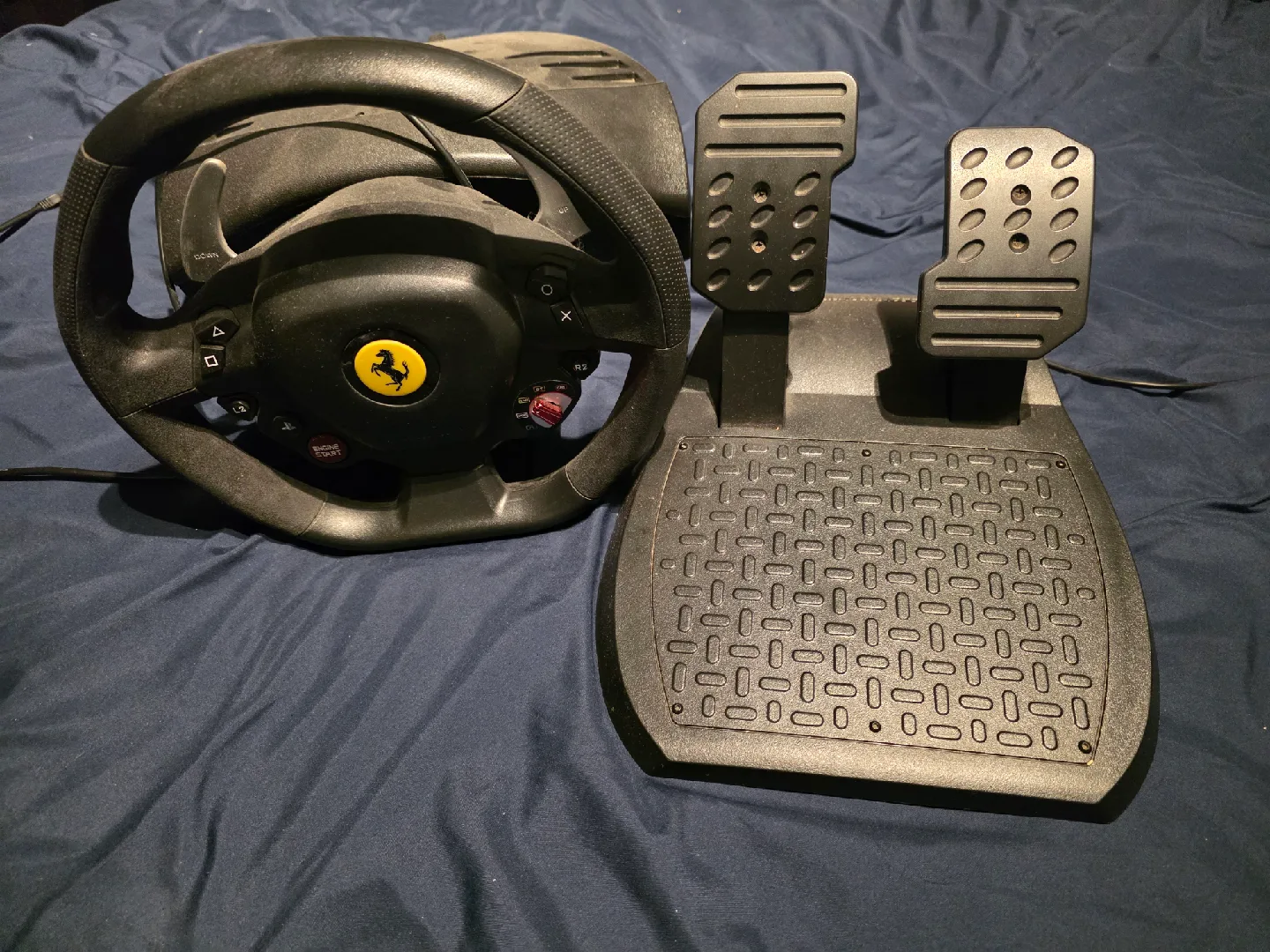 Thrustmaster T80 Ferrari 488 GTB Edition Steering Wheel