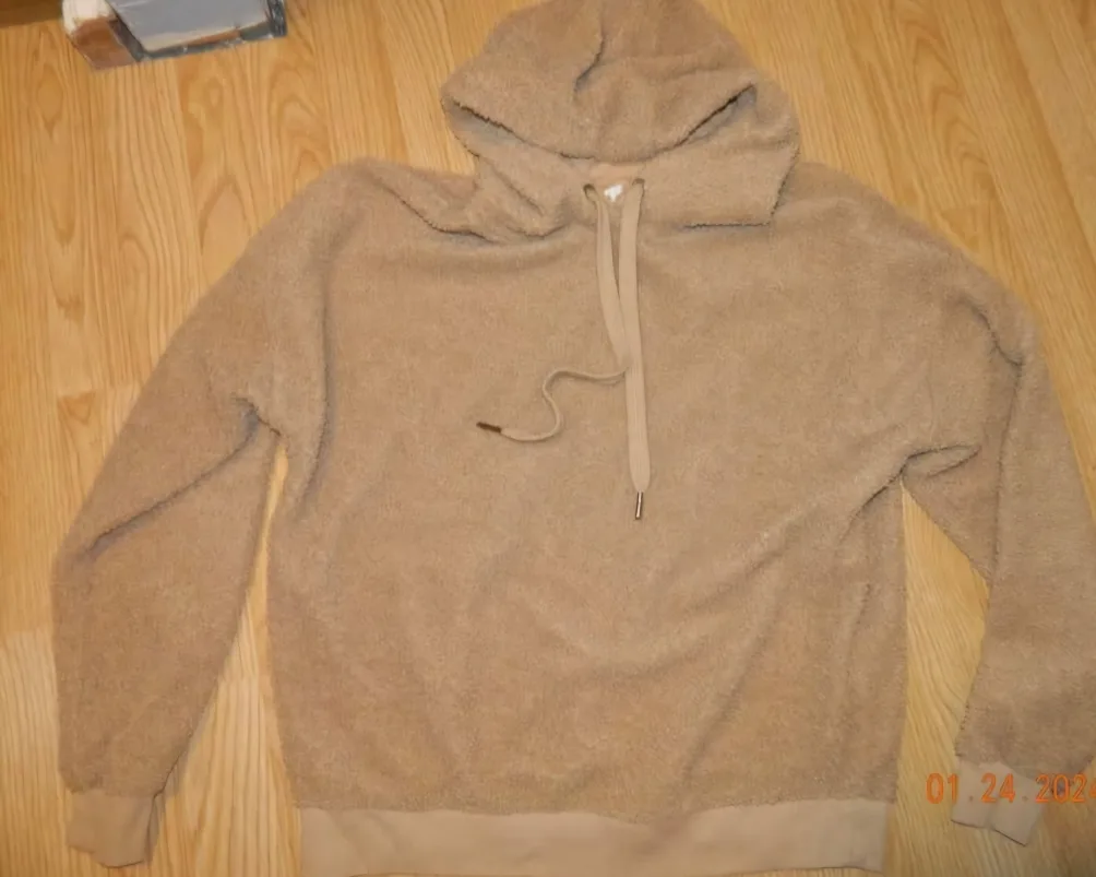 weekend edition womens Beige Fuzzy Hoodie..size m thumbnail