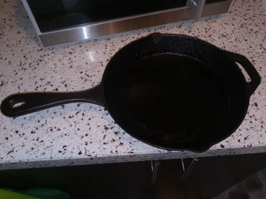 cast iron skillet (not for cooking)