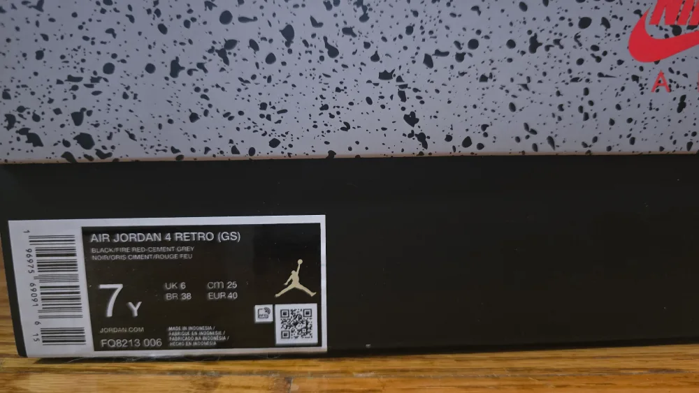 Nike Air Jordan 4 Retro Bred Reimagined 7y image indicator(7)