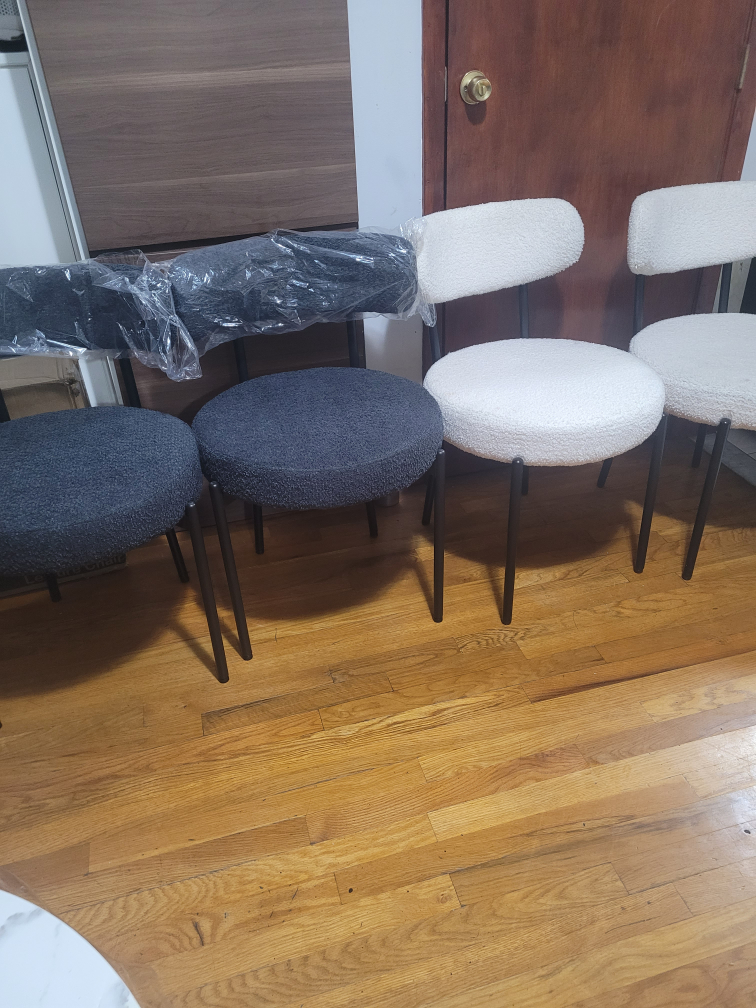 Round Marble Table & Stools - photo 3